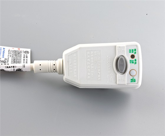 嘉榮電子服務(wù)非常專業(yè)，而且很周到